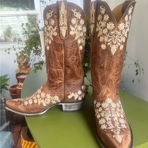 Cavender's Brown Embroidered Women's Cowboy Boots Size 10 Women’s